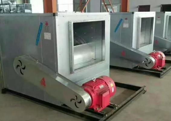 ���ݹ�ʽ�x���L(f��ng)�C�ăr������X��